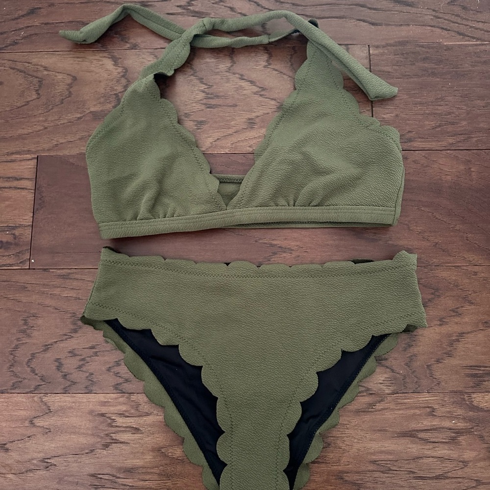 Green Scalloped Bikini Set